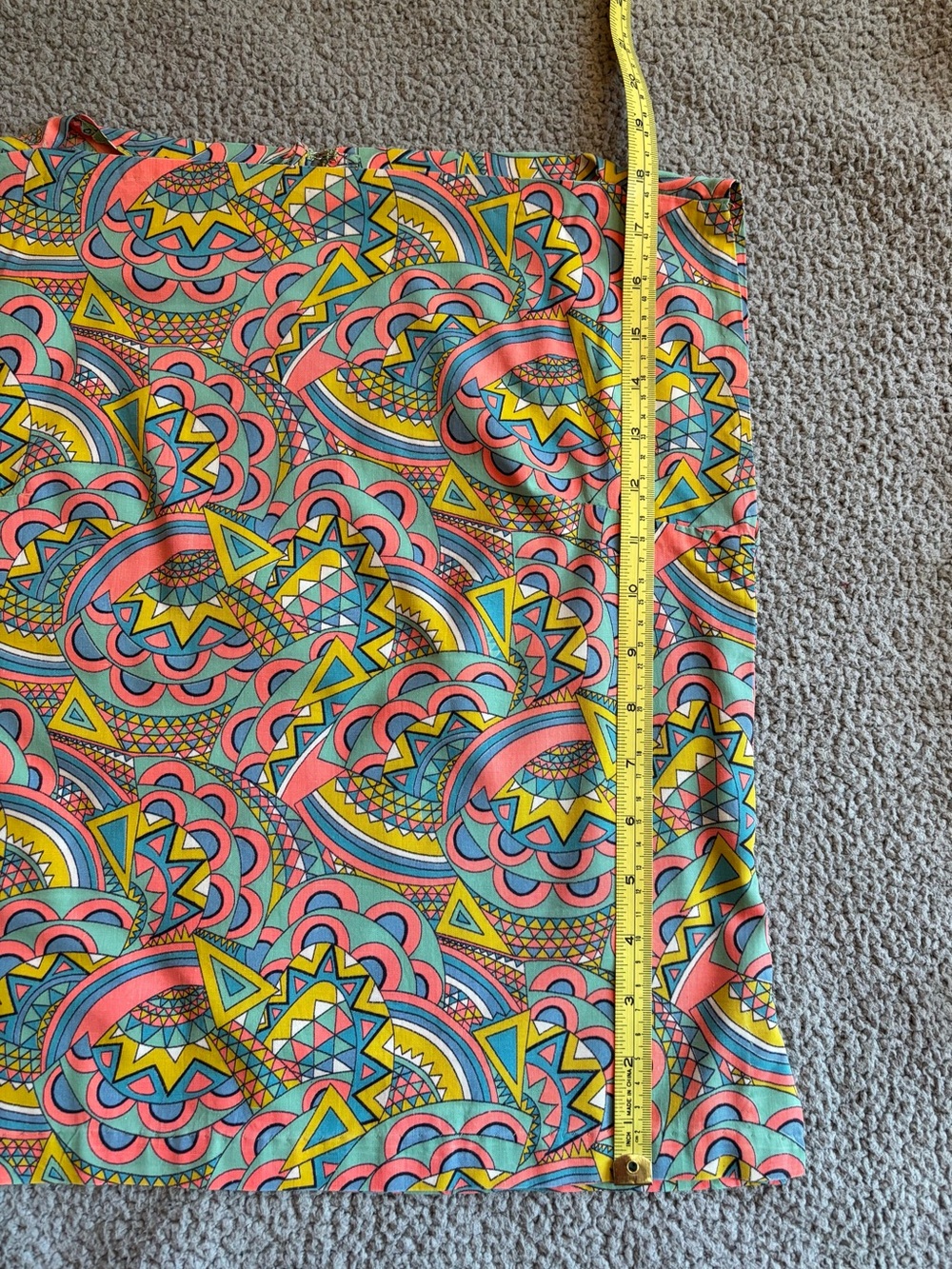 VINTAGE: Psychedelic ‘60s/‘70s Boxy Crop Top (Handmade/sewn) - Picture 8 of 11